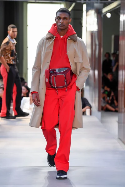 Look 103